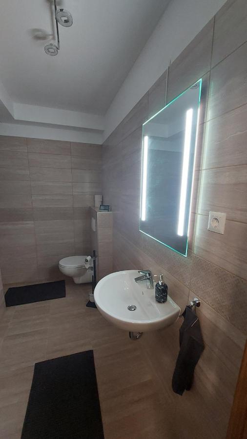 N&Z Apartman Close To The Downtown Appartamento Budapest Esterno foto