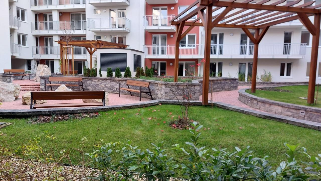 N&Z Apartman Close To The Downtown Appartamento Budapest Esterno foto